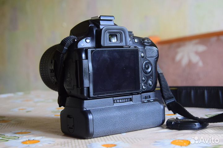 Nikon D5100 KIT 18-55 с малым пробегом