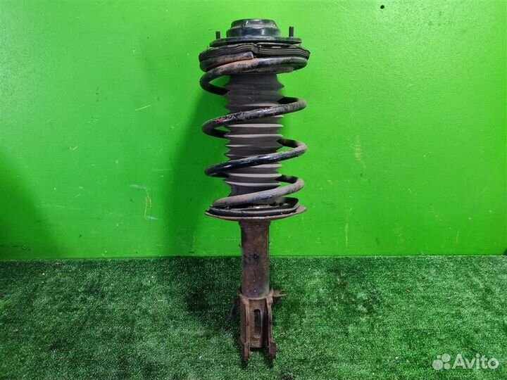 Стойка амортизатора передняя левая Chrysler PT Cr