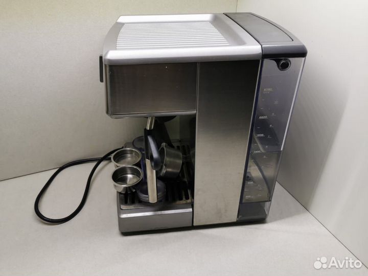 Кофеварка Bork C700