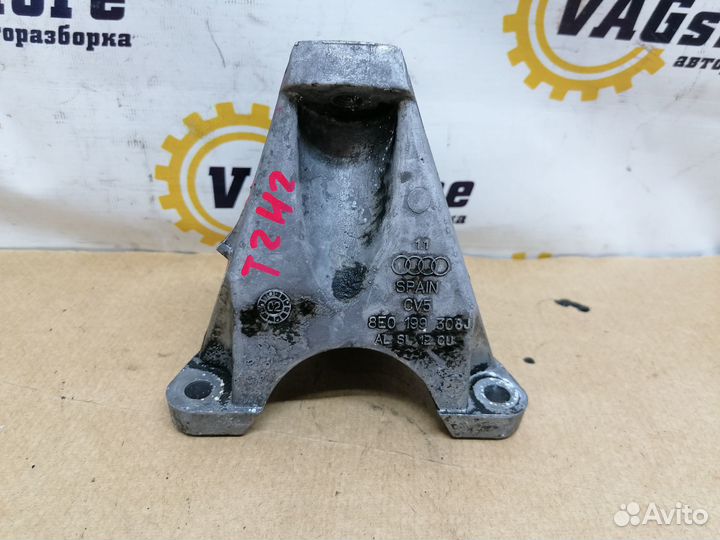 Кронштейн двигателя (лапа крепления) Audi A4 B6