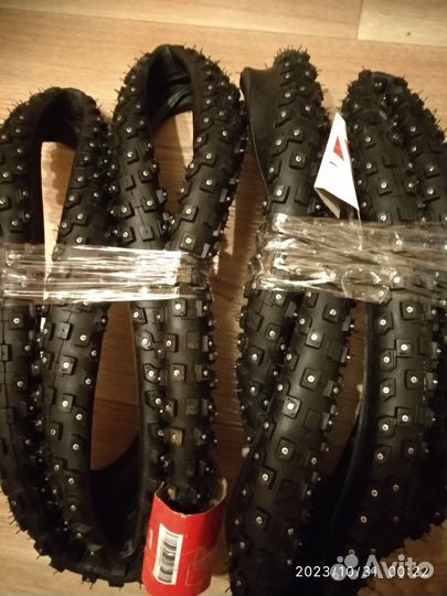 Вело покрышки зимние 26, 2 шт