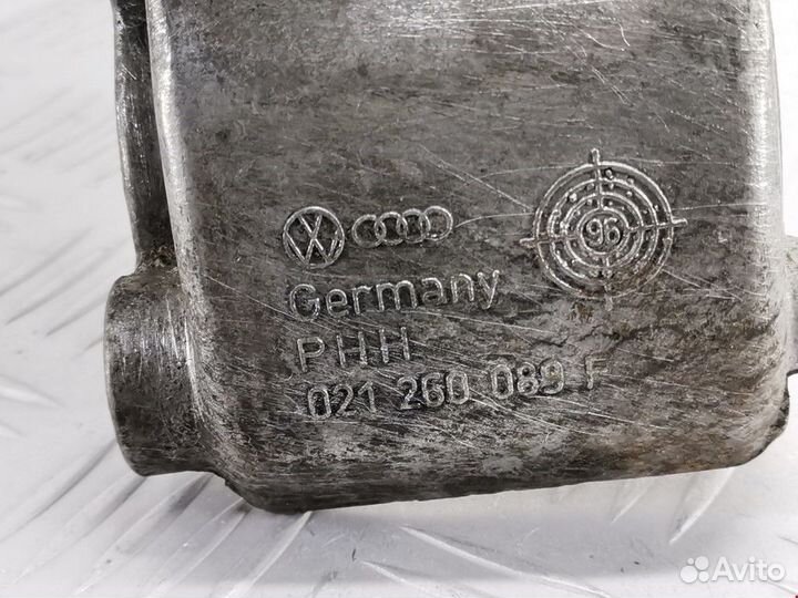 Кронштейн генератора Ford Galaxy 1998