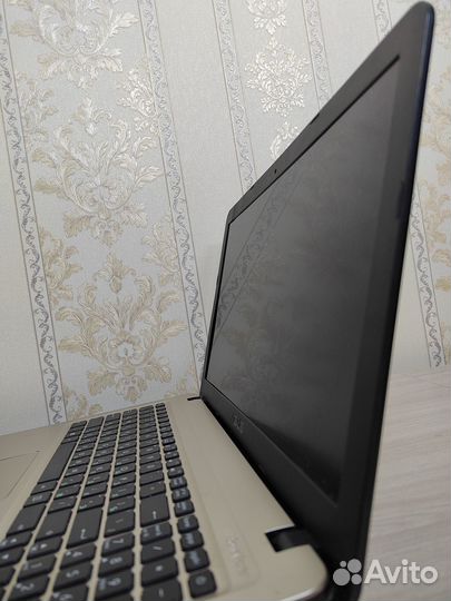 Ноутбук Asus 15.6 на SSD