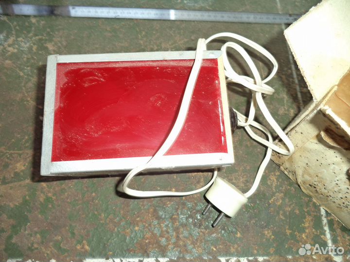 Фонарь красный фотографический