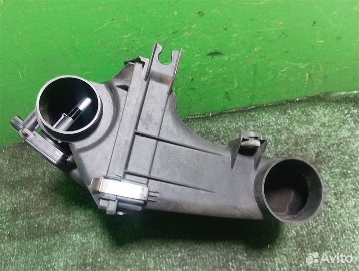 Корпус воздушного фильтра Suzuki Ignis 2007