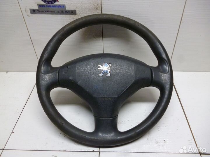 Peugeot 308 Руль