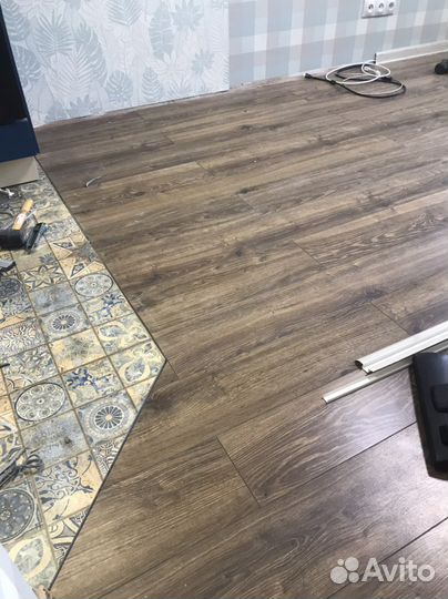 Укладка ламината, плитки пвх, линолеума