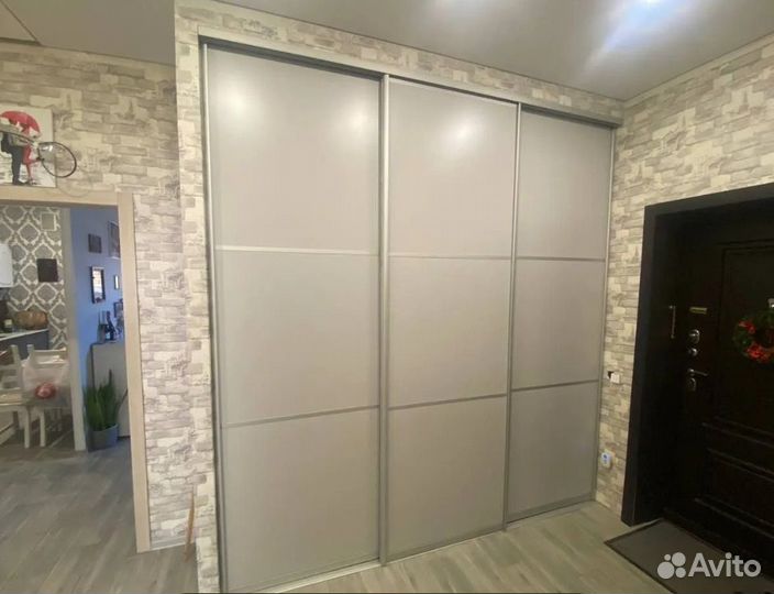 Двери купе в нишу