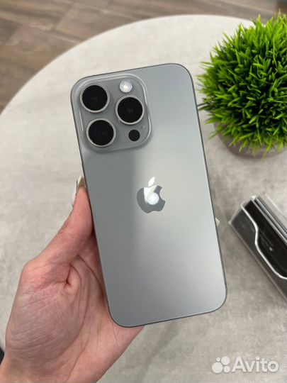 iPhone 15 Pro, 256 ГБ