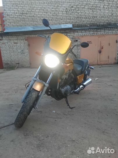 Yamaha V-Max 1200