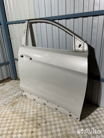 Дверь передняя правая Hyundai Santa Fe 3/Санта Фе3