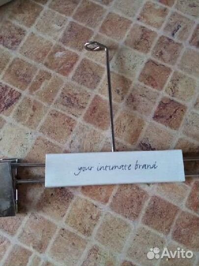 Плечики без крючка