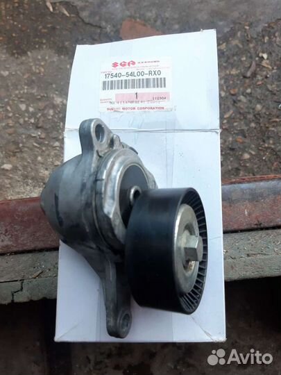 Натяжной ролик