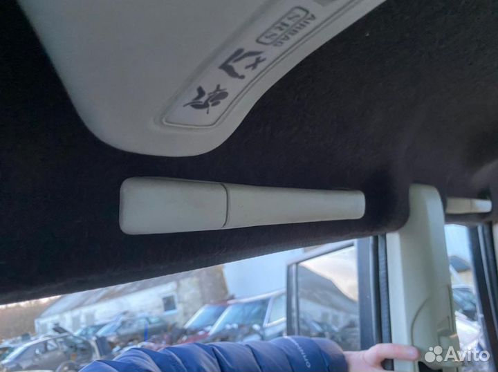Ручки потолка Land Rover Discovery 2