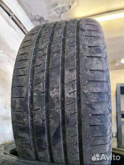 Sportiva Z35 255/40 R19 40