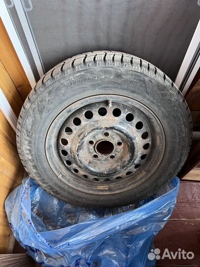 Viatti Brina Nordico V-522 195/65 R15 91T