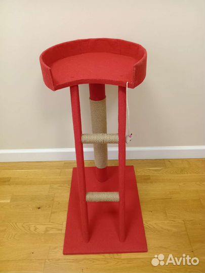 Когтеточка с площадкой и лестницей