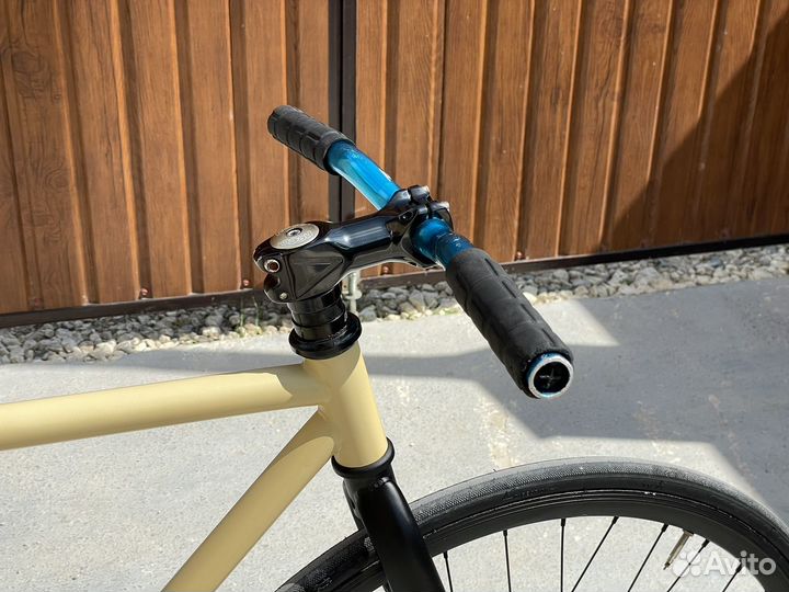 Руль на фикс с грипсами