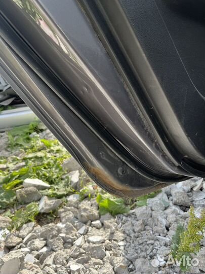 Задняя левая дверь Geely emgrand EC7