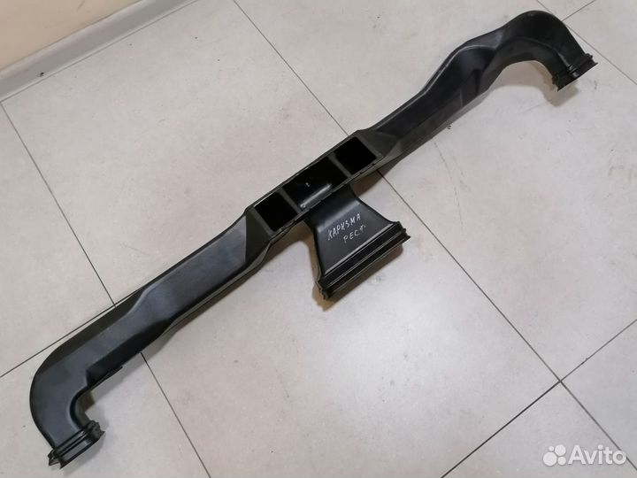 Воздуховод центральный Mitsubishi Carisma 1999-200