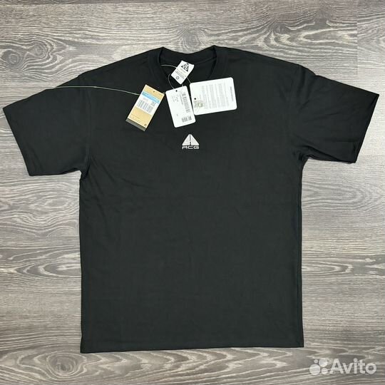 Плотные футболки Nike ACG