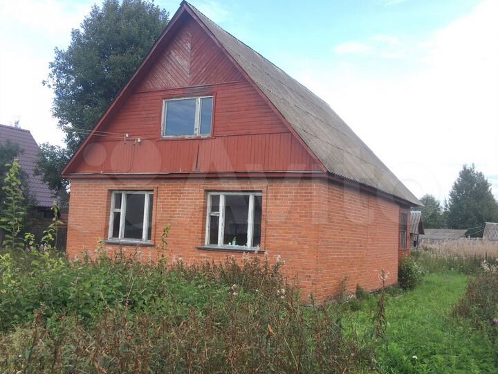 Дом 180 м² на участке 9 сот.