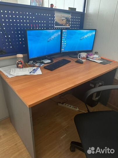 Компьютерный стол