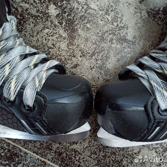 Хоккейные коньки bauer supreme