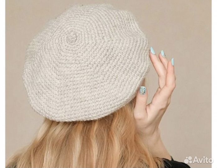 Берет вязаный