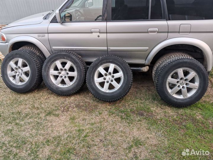 Dunlop SP Winter Ice 01 265/65 R17 112T