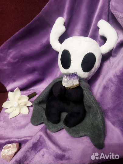 Рыцарь из игры hollow knight (холлоу найт)