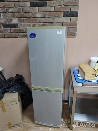 Холодильник Samsung RL-17mbms