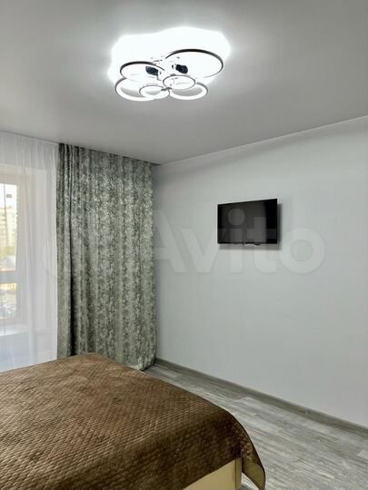 2-к. квартира, 55 м², 5/17 эт.