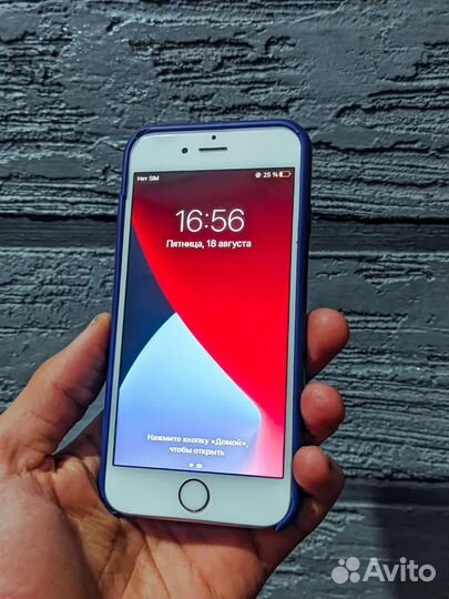 Телефон iPhone 6s