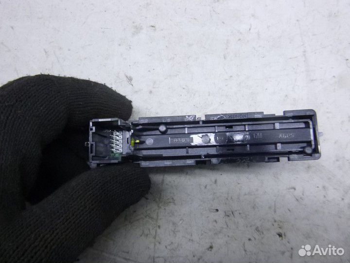 Кнопка аварийной сигнализации opel mokka 2012