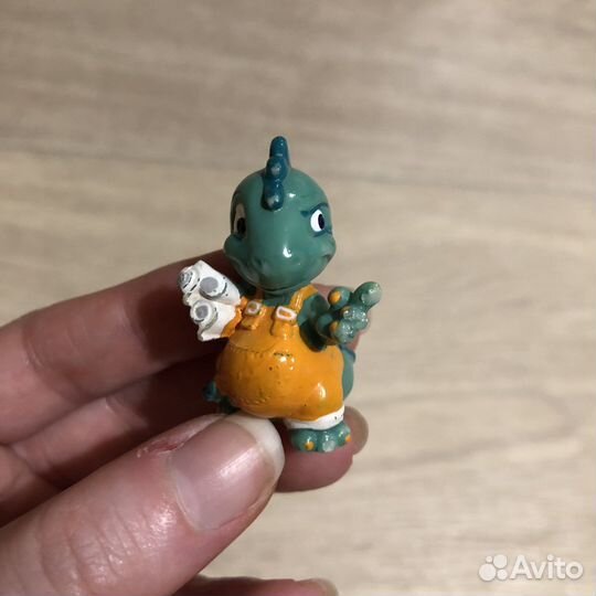 Игрушки из киндера