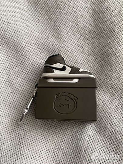 Yamcase на airpods 1,2