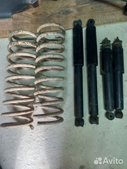 Амортизаторы на шниву ниву 2131 2123 Надежду