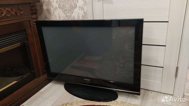 Телевизор samsung