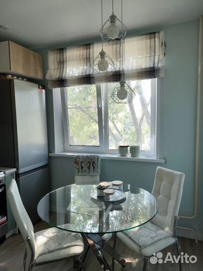 Стол кухонный круглый стекло