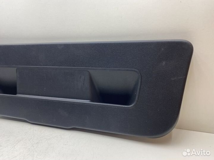 Обшивка крышки багажника Volkswagen Polo Sedan 201