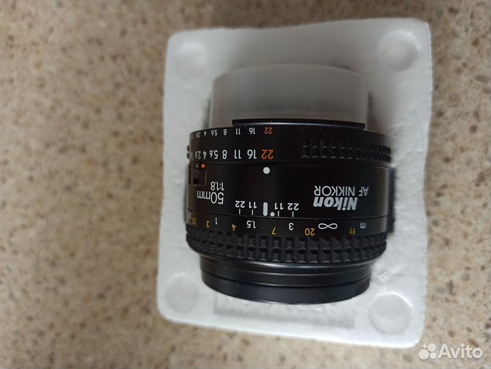 Продам объектив Nikon 50 mm f/1.8 AF Nikkor, MK II