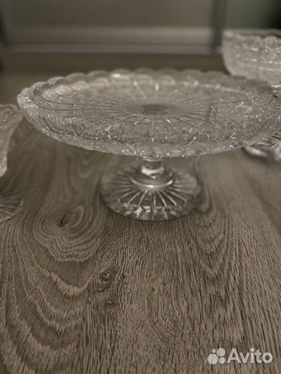 Хрустальная ваза для фруктов на ножке.Чехия