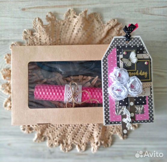 Свечи из вощины, открытка ручной работы