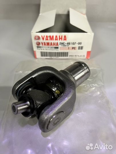 Вилка с крестовиной переднего кардана Yamaha