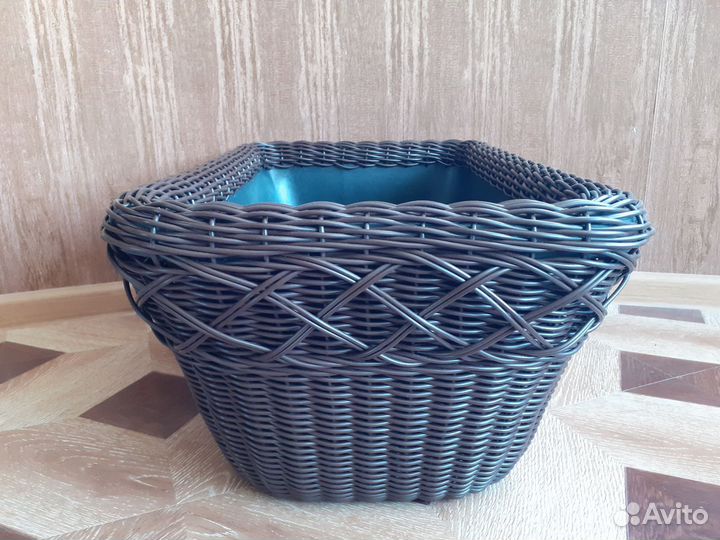 Плетение кашпо из ротанга