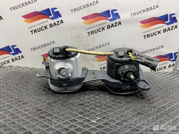 Фара противотуманная левая Iveco Stralis