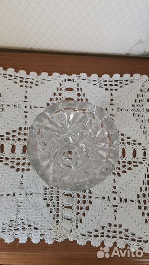 Винтажная ваза для цветов. Хрустальная