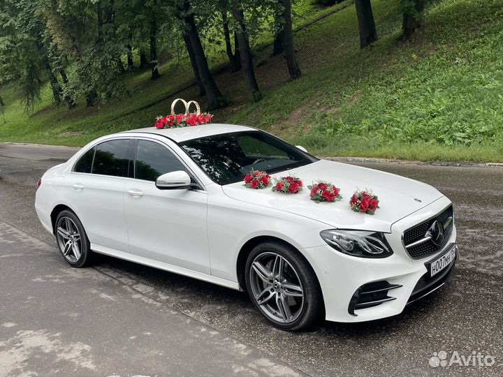 Свадебный декор на авто