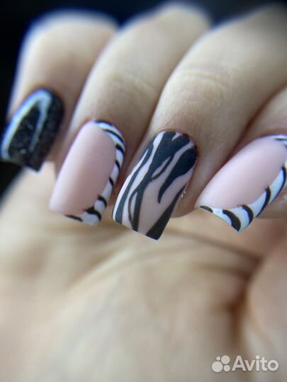 Маникюр/педикюр